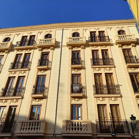 Adarve Flats Apartamento *