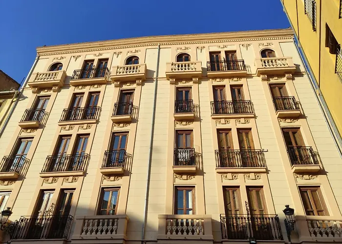 Adarve Flats Apartment *